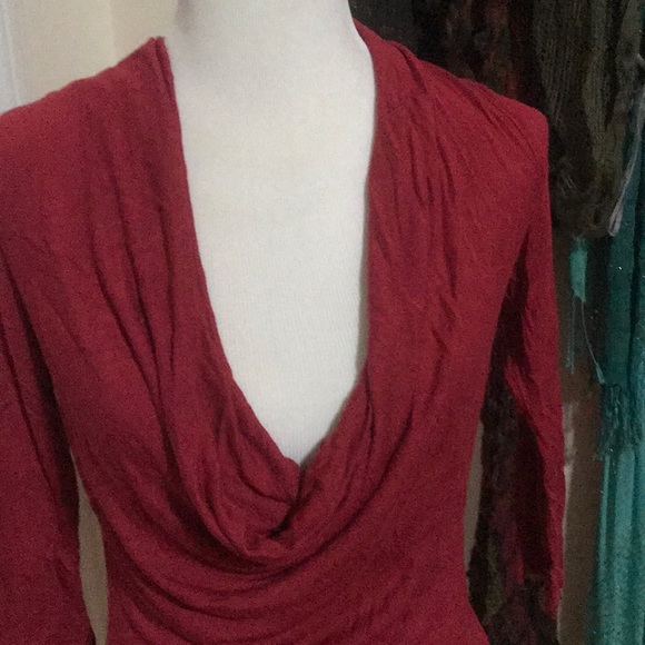 Top - Picture 2 of 4